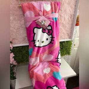 Hello kitty valentines blanket